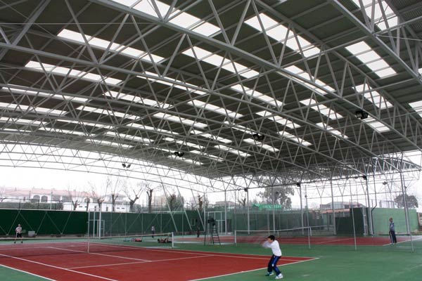 Estructura espacial de cubierta. Pistas tenis-pádel
